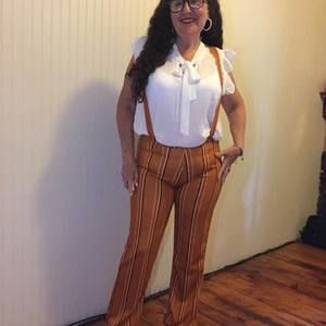 Meet your Posher, Aida